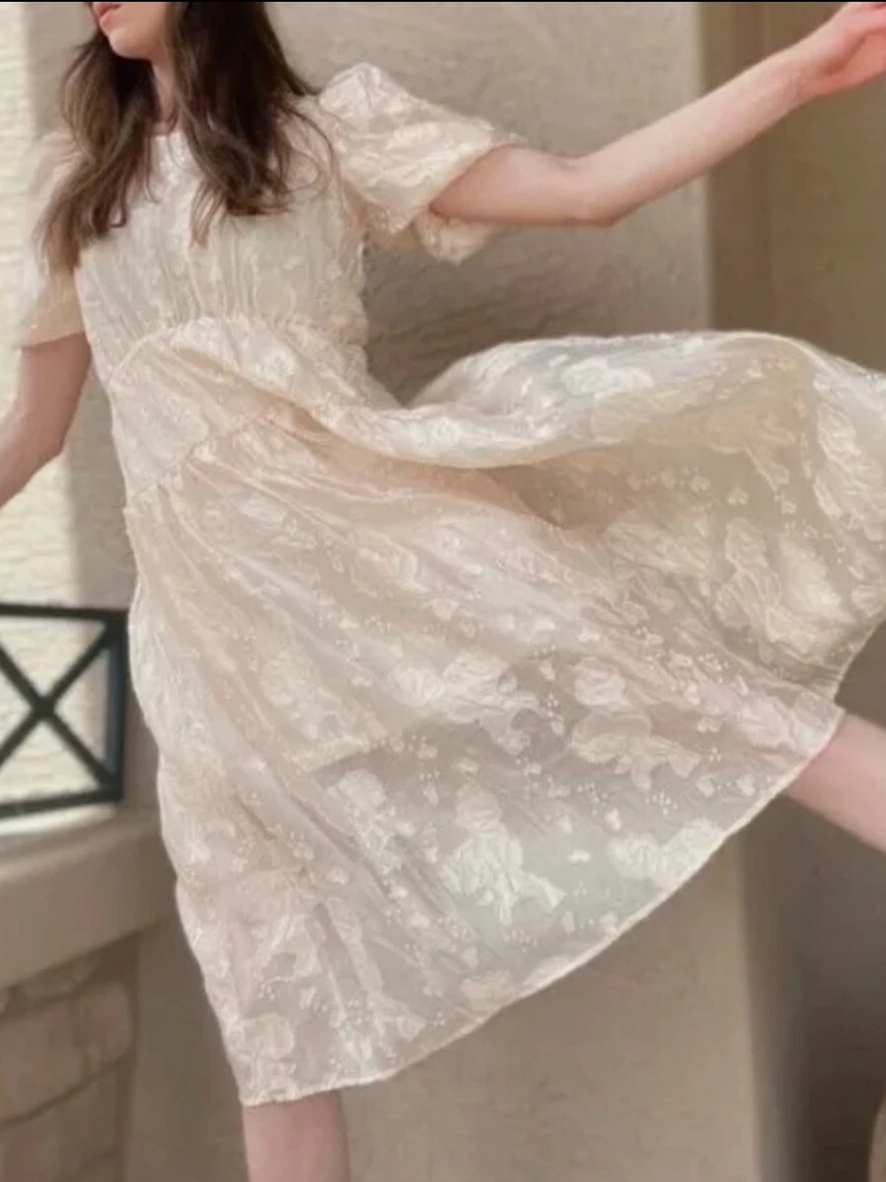 Euc Moon River Organza Puff Sleeve Jacquard Floral Light Peach Ivory Midi Dress